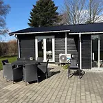 Dom wakacyjny Summer House Near The Sea And Good Experiences