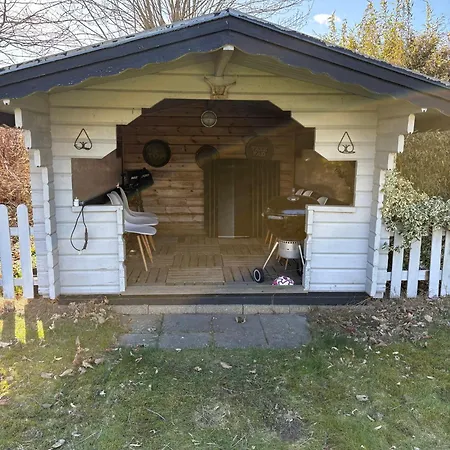 Mooi Zomerhuis Vlakbij Zee En Goede Ervaringen Vakantiehuis