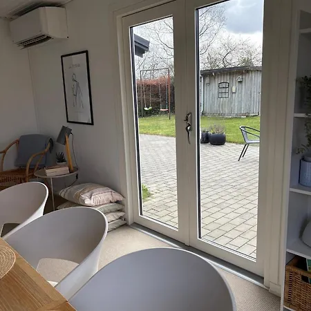 Mooi Zomerhuis Vlakbij Zee En Goede Ervaringen *