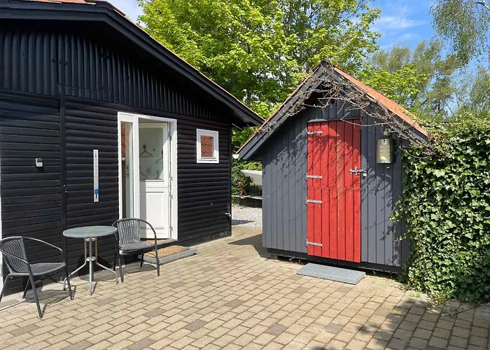 Summer House Near The Sea And Good Experiences